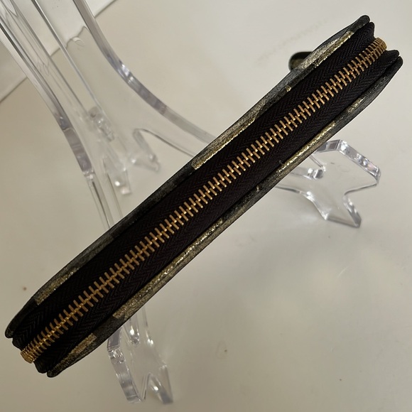 Metallic Gold Camo Print Leather Zip Around Wallet - Picture 3 of 9